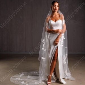 Etsy version of Grace Loves Lace Pierlot Veil